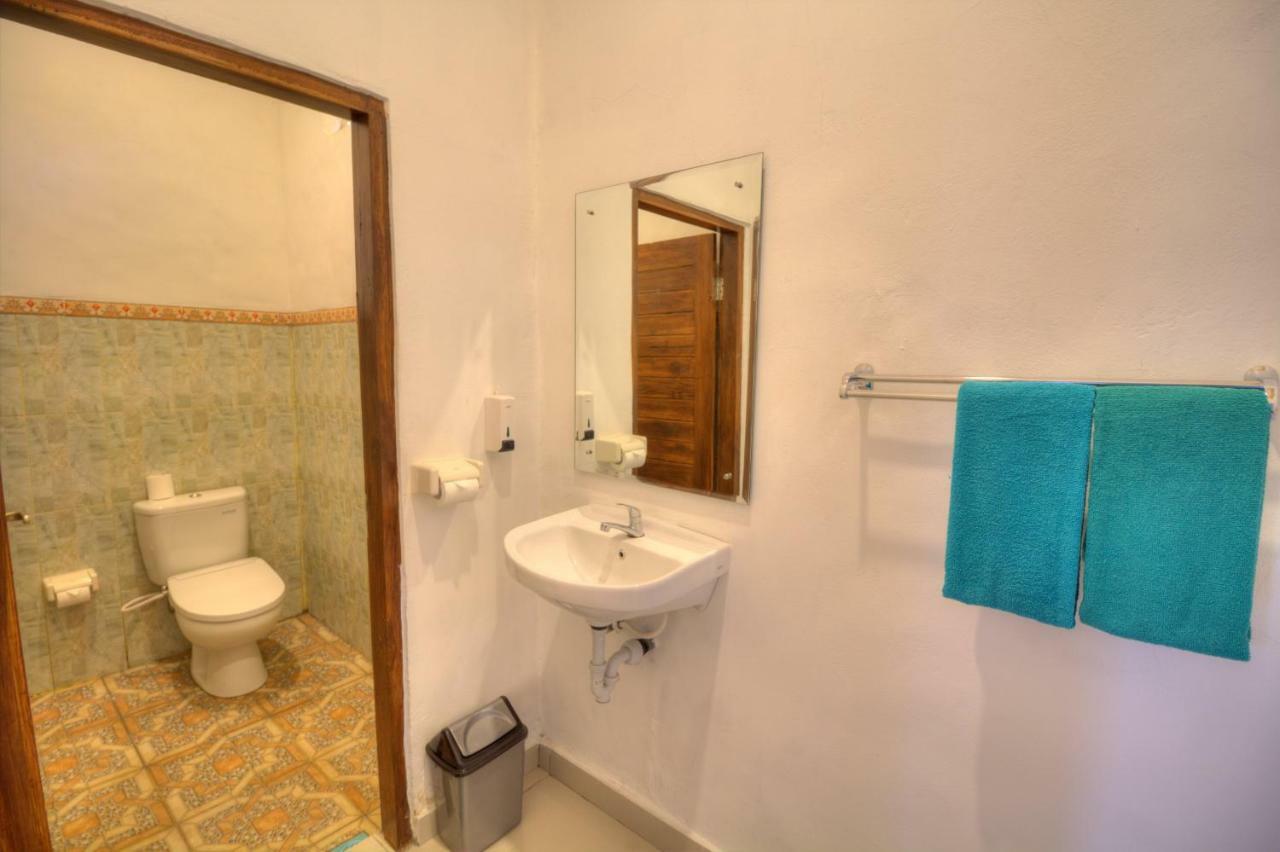 Arys Guest House Sakti Exterior photo